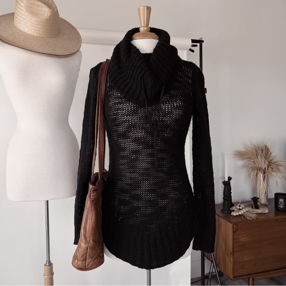 RELAXED FIT BLACK TURTLENECK KNIT SWEATER TOP - Picture 3 of 10